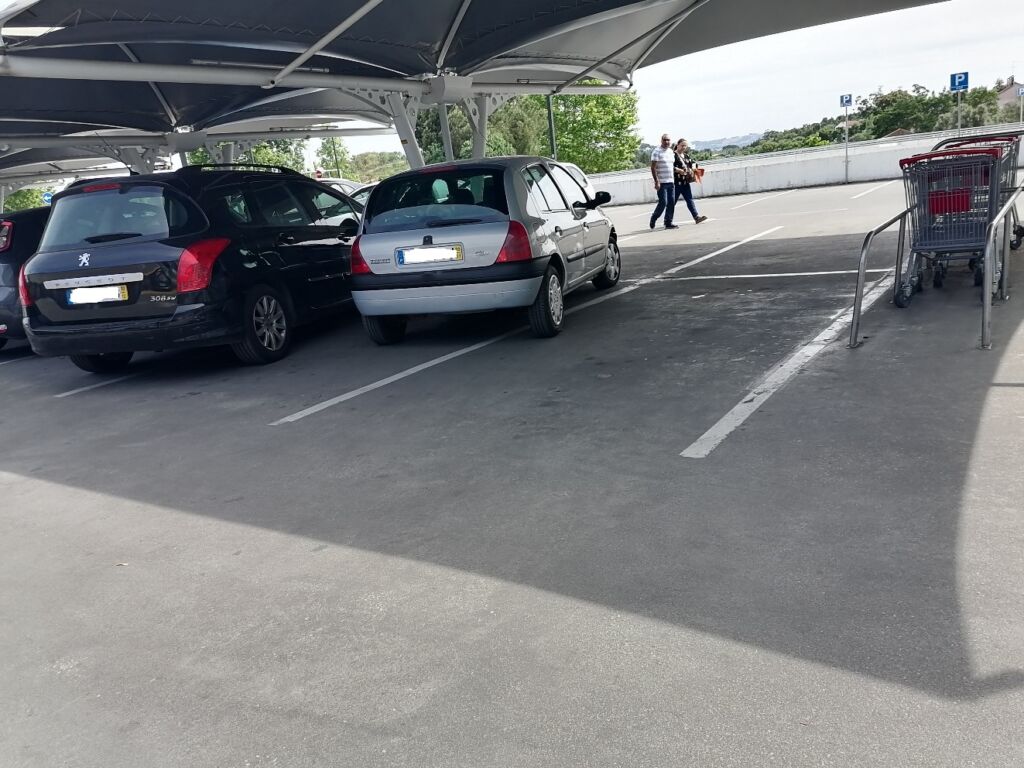 A foto é nossa, o comentário é seu estacionamento IMG 20240424 151405