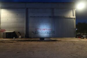 Empresa de Santarém vandalizada por ativistas pró-Palestina (c/ fotos) steconfer 336275966137505 4870339326542293501 n 1080