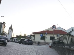 Largo de Cem Soldos deixou de ser zona de coexistência Cem Soldos IMG 20240506 202100