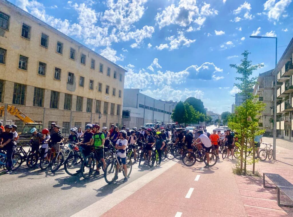 Passeio de bicicleta corta trânsito em várias ruas de Tomar bicicleta ciclismo 30462151 6592546664973260944 n