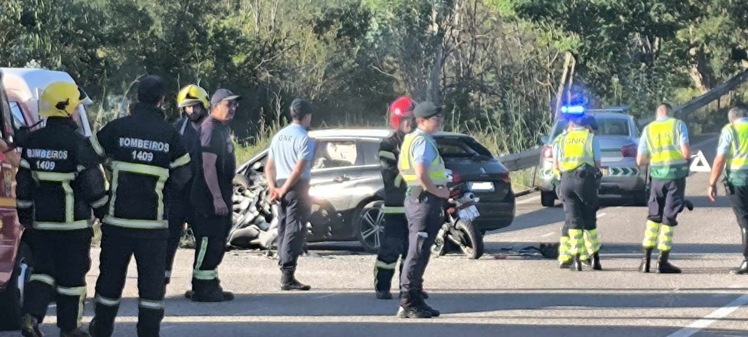 Grave acidente entre carro e motas faz sete feridos acid 689558 6058436879582767757 n 1