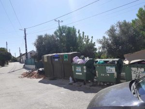 Bairro de Nª Srª dos Anjos desprezado lixo e ervas 1483297791999 5393816394483587485 n