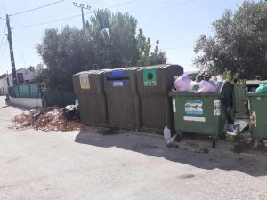 Bairro de Nª Srª dos Anjos desprezado lixo e ervas 962076254733 1656247496265880155 n
