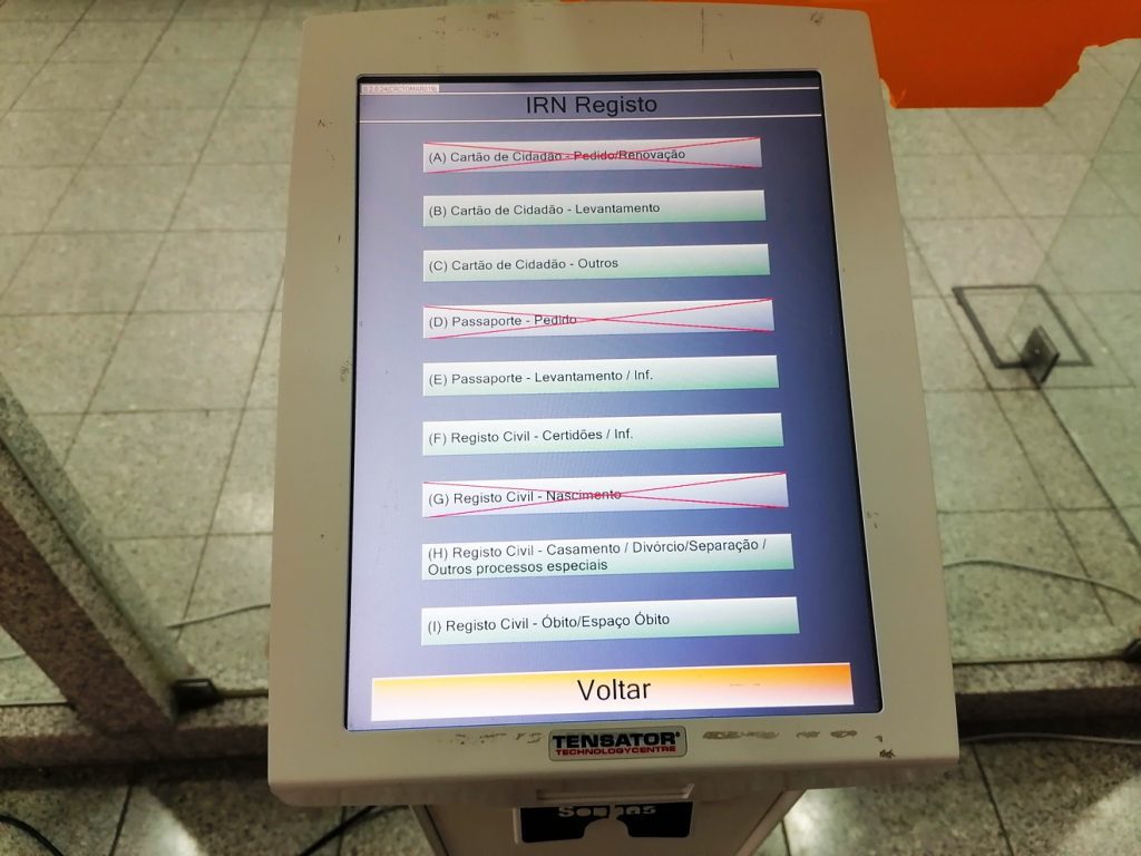 Tratar do cartão do cidadão ou do passaporte é impossível no Registo Civil de Tomar registo civil IMG 20240730 120856