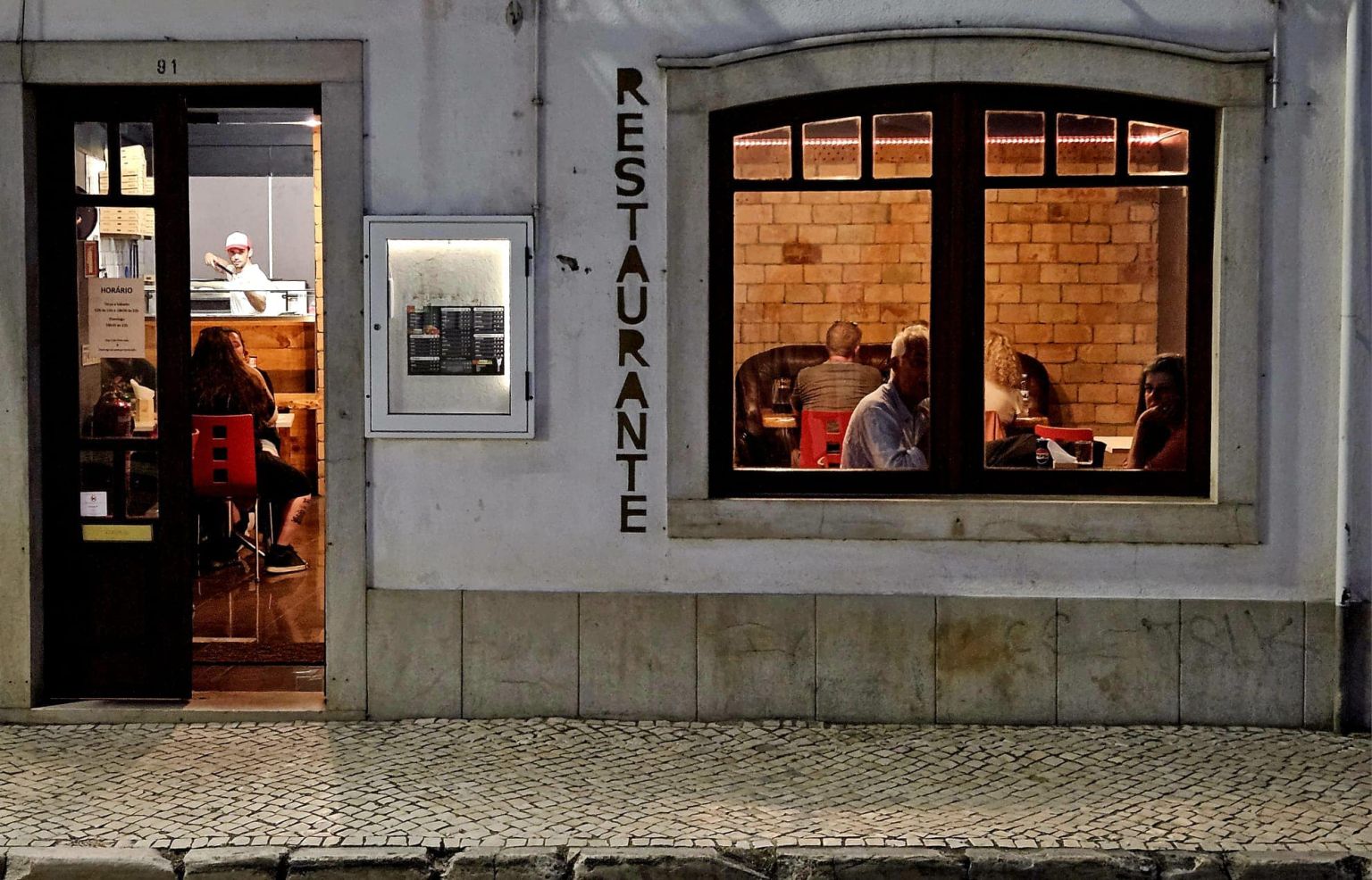 Pizaria Yukul muda de instalações yukul 5042938729 5674644606208697591 n