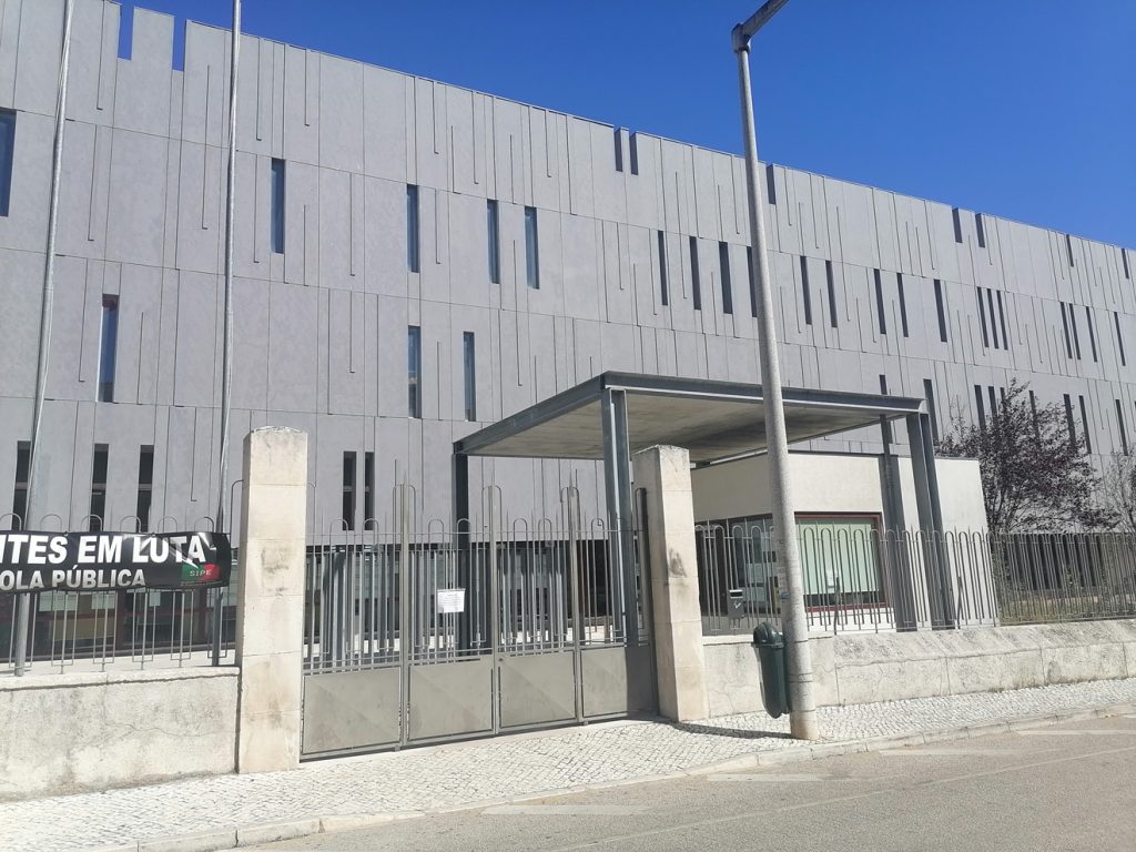 Escola Jácome Ratton encerrada ao público escola esjr IMG 20240819 161629