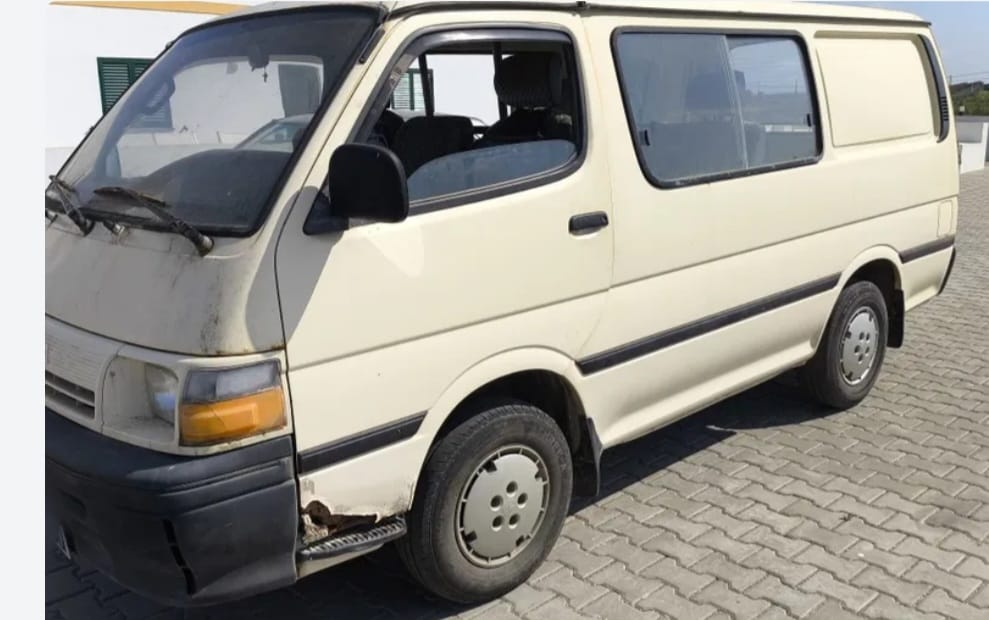Carrinha roubada em Torres Novas carrinha 32914700199500 5420893714289227764 n