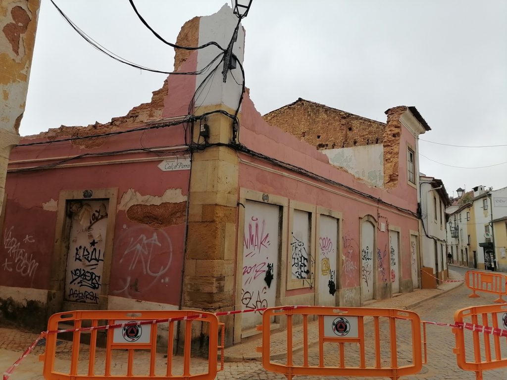 predio demolicao IMG 20240922 100947
