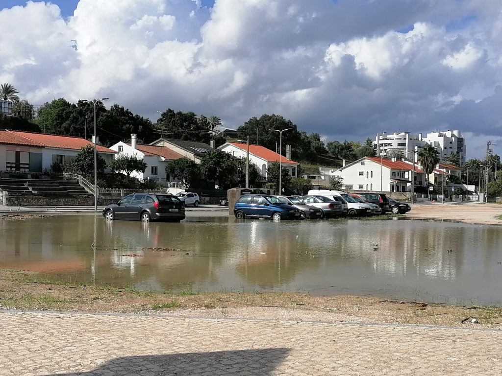 Mau tempo provoca estragos e dá trabalho a bombeiros IMG 20241012 151455