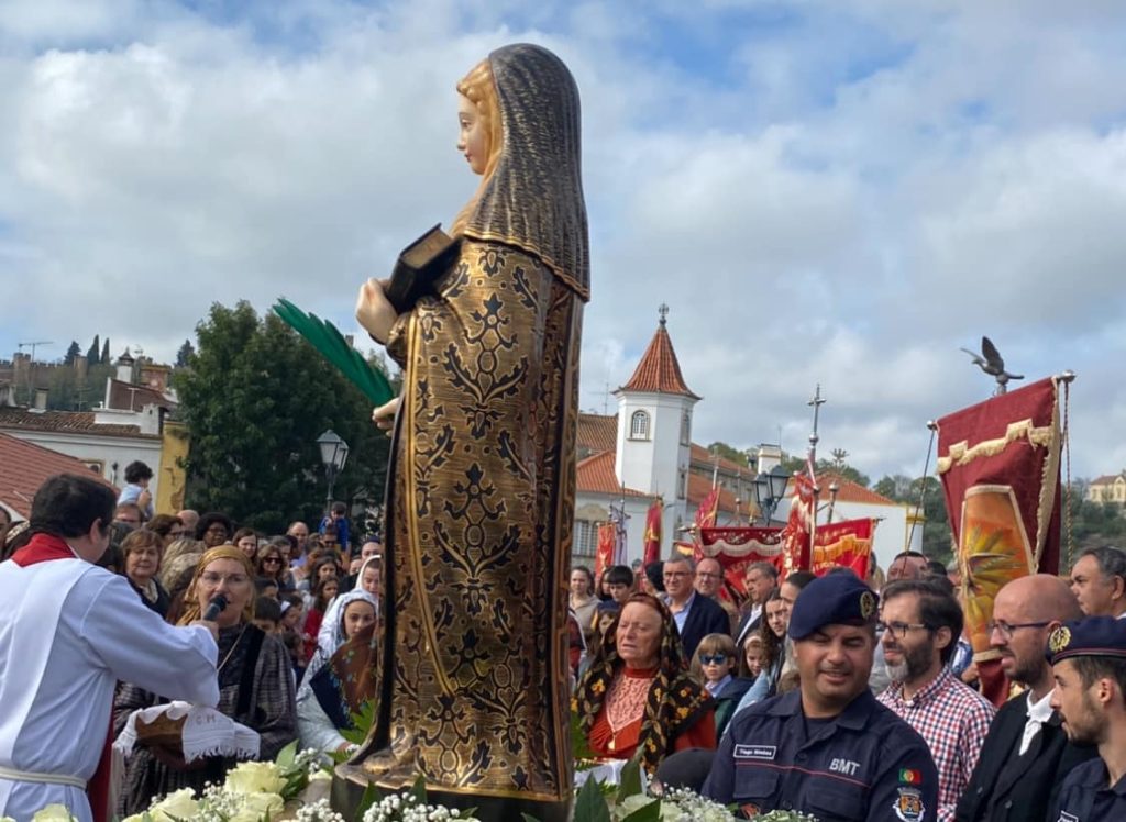 Centenas de pessoas na procissão de Santa Iria (c/ fotos e vídeos) santa iria carlos silva 481558515223347 7730098463187431301 n