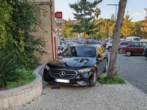 Maus exemplos de estacionamento em Tomar estac 693267620986425 1965424245026905603 n