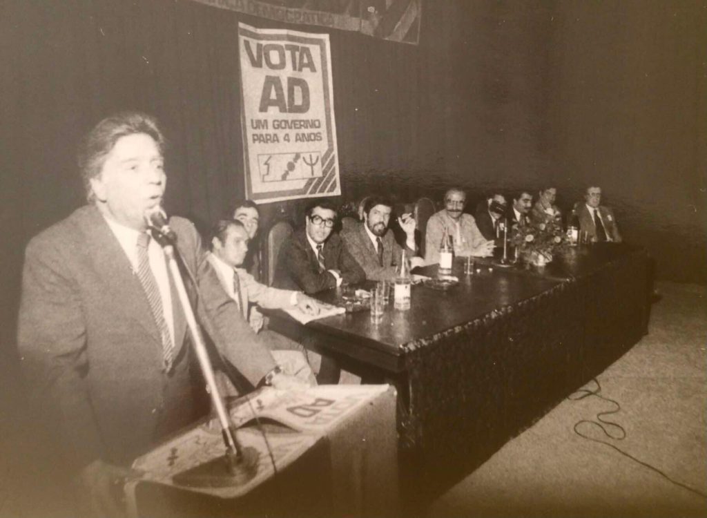 A história do PPD/PSD Tomar em livro (c/ fotos antigas) psd foto 2 12a 4cbc a503 bd267cebc6ac