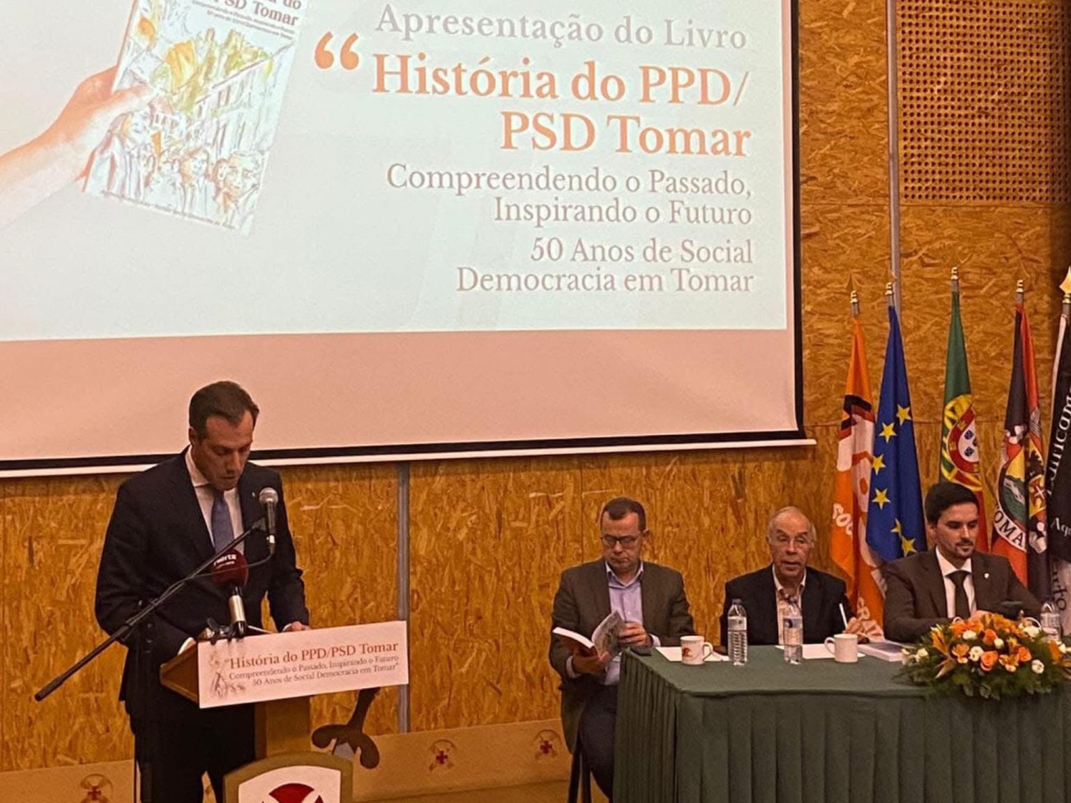 Livro sobre a história do PPD/PSD de Tomar com 2ª edição em perspetiva psd bce6 4714 a209 890f74bb18bb