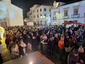 Praça da República cheia na festa da passagem do ano (c/ vídeo) passagem do ano praca da republica 20241231 235422