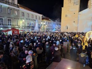 Praça da República cheia na festa da passagem do ano (c/ vídeo) passagem do ano praca da republica 20241231 235525