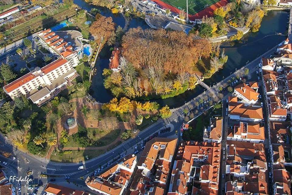 Algumas novidades do mundo dos negócios em Tomar Mouchao Tomar foto F Fidalgo 6055756765 n
