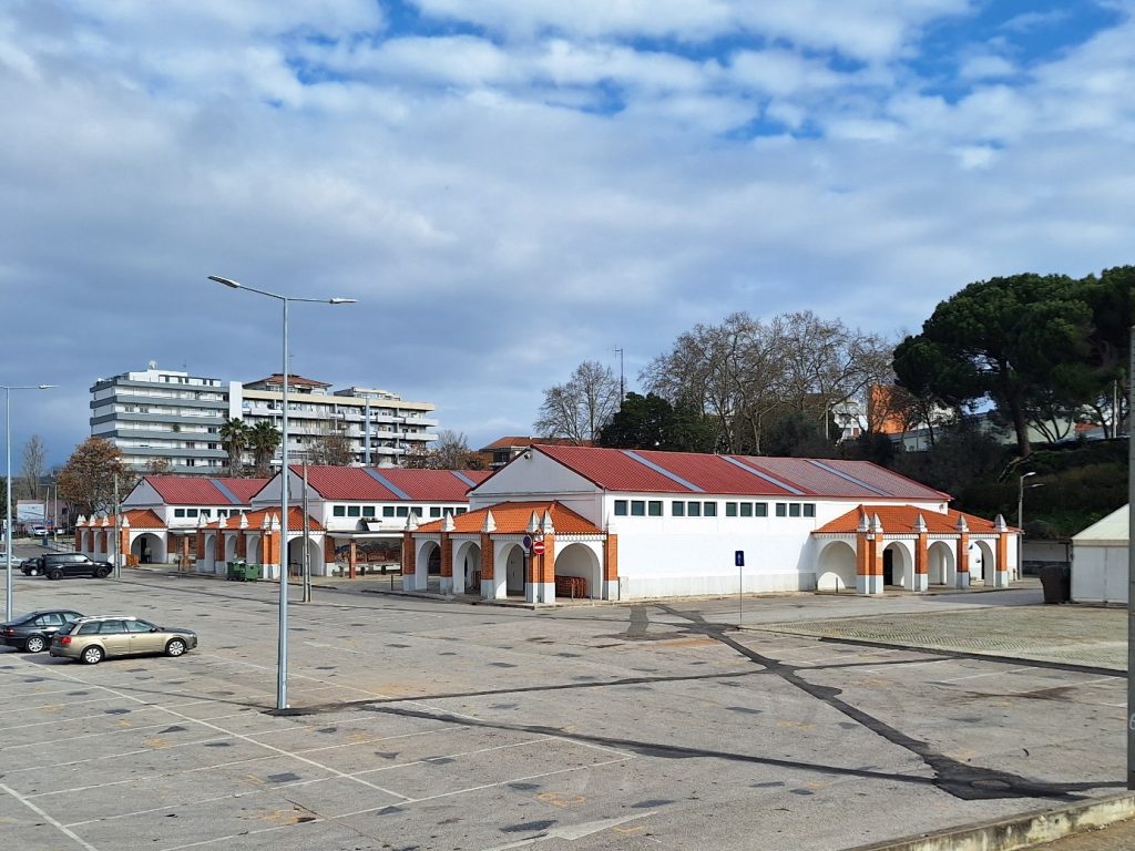 Restaurante no mercado municipal de novo em concurso mercado 20250216 095709
