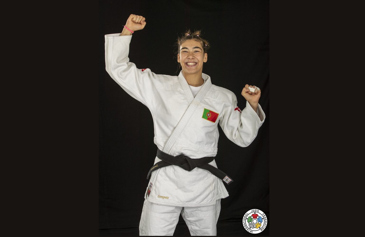 Patrícia Sampaio conquista medalha de ouro no Grand Slam de Paris (c/ vídeos) patricia Sampaio 9a823d12cd1c96ee61271beda5c