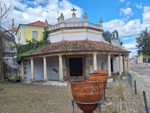 Ermida de S. Gregório tem o telhado a cair ermida capela de S. Gregorio 20250325 143958