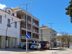 Novos prédios não cumprem alinhamento urbanístico predio 20250324 111734