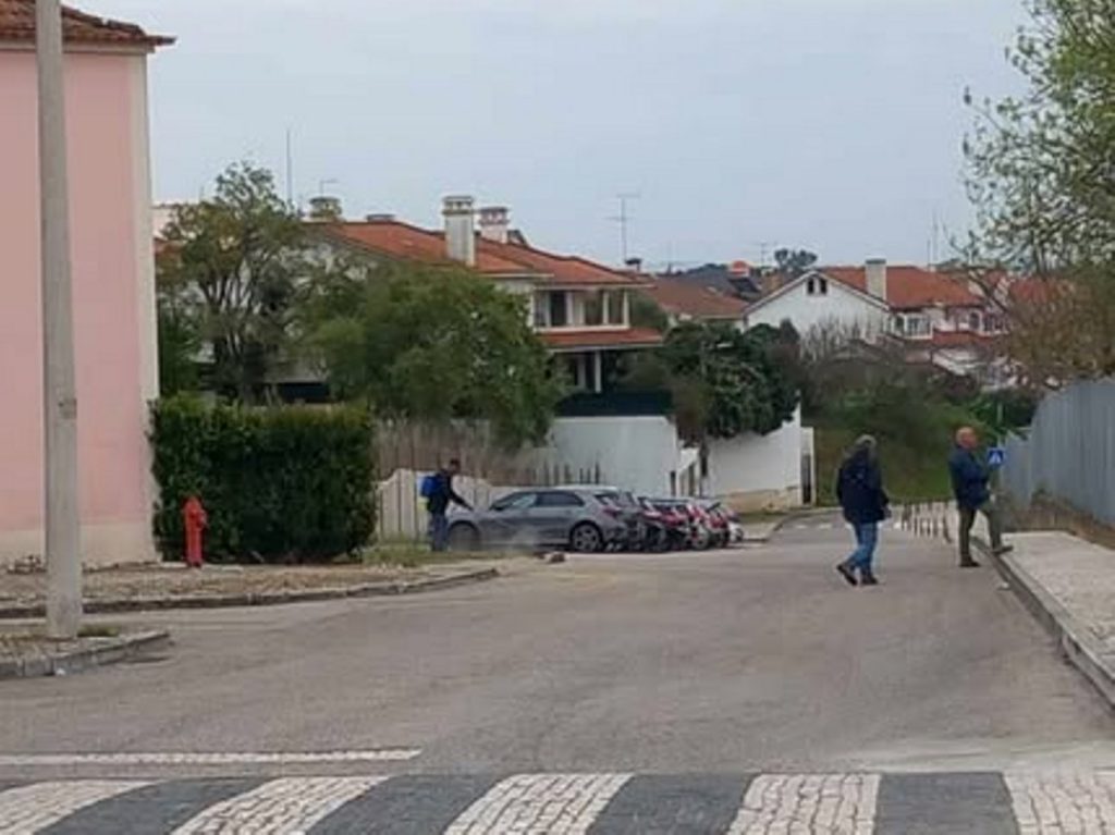 Junta aplica herbicida sem proteção nem informação apanhado 187413386099421 5657444058171611766 n