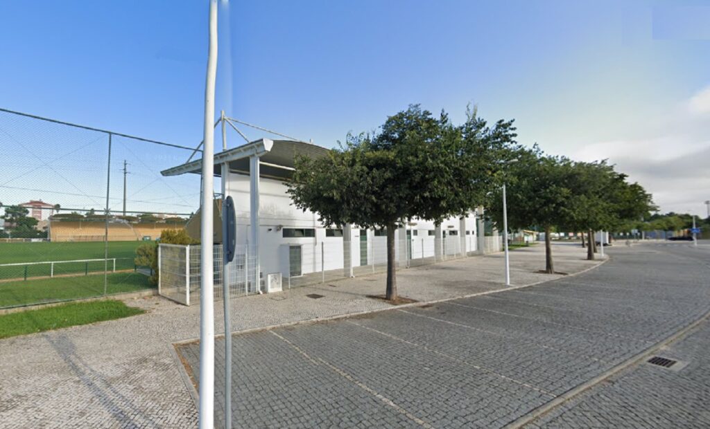 Roubaram seis máquinas de lavar e secar de um clube do Entroncamento eac bonito