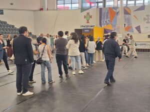 Menos mesas de voto, mais filas eleicoes 20250518 113018