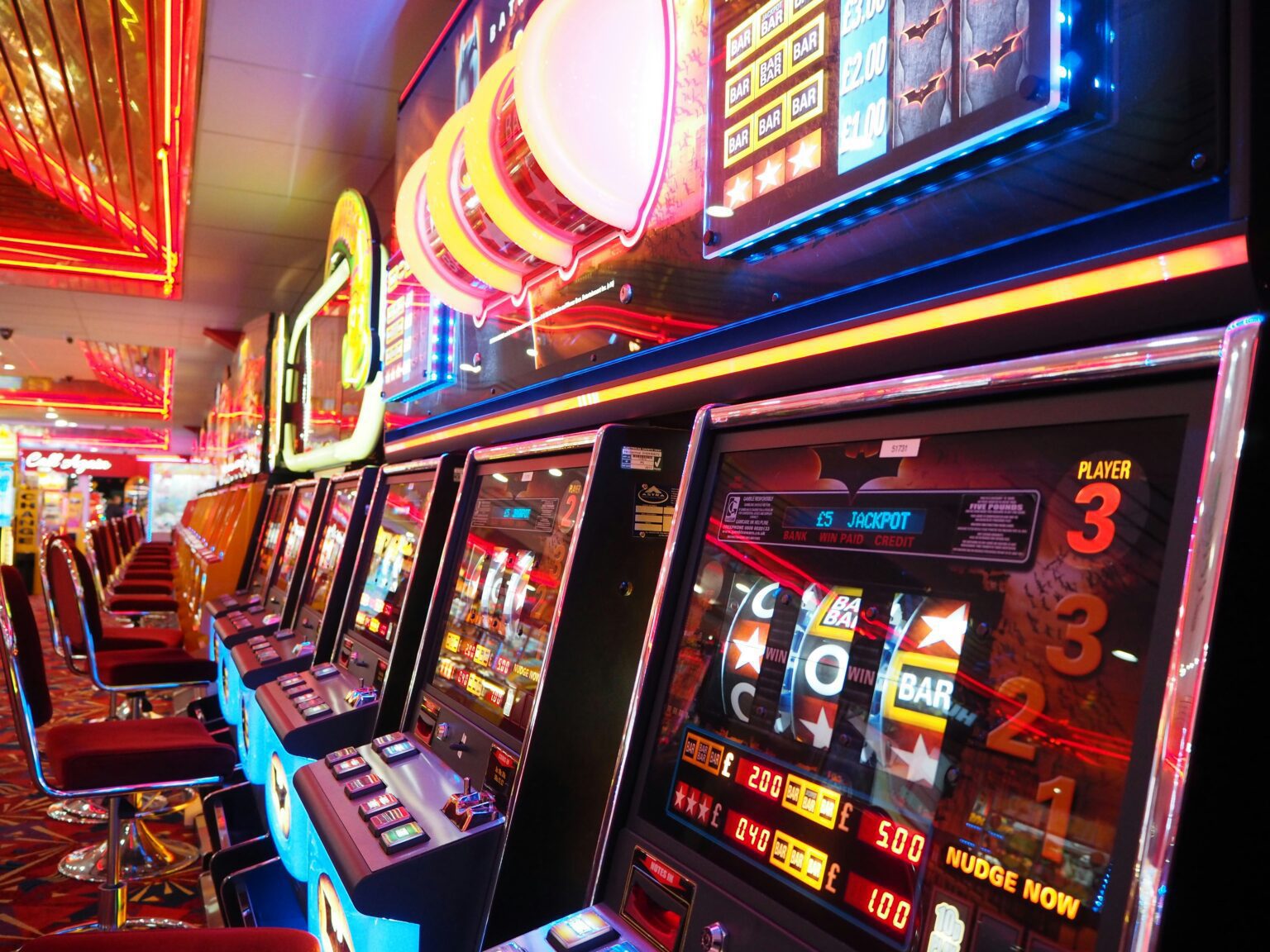 Templários: as melhores slots que pode encontrar online lee thomas BjIALEkr Wg unsplash