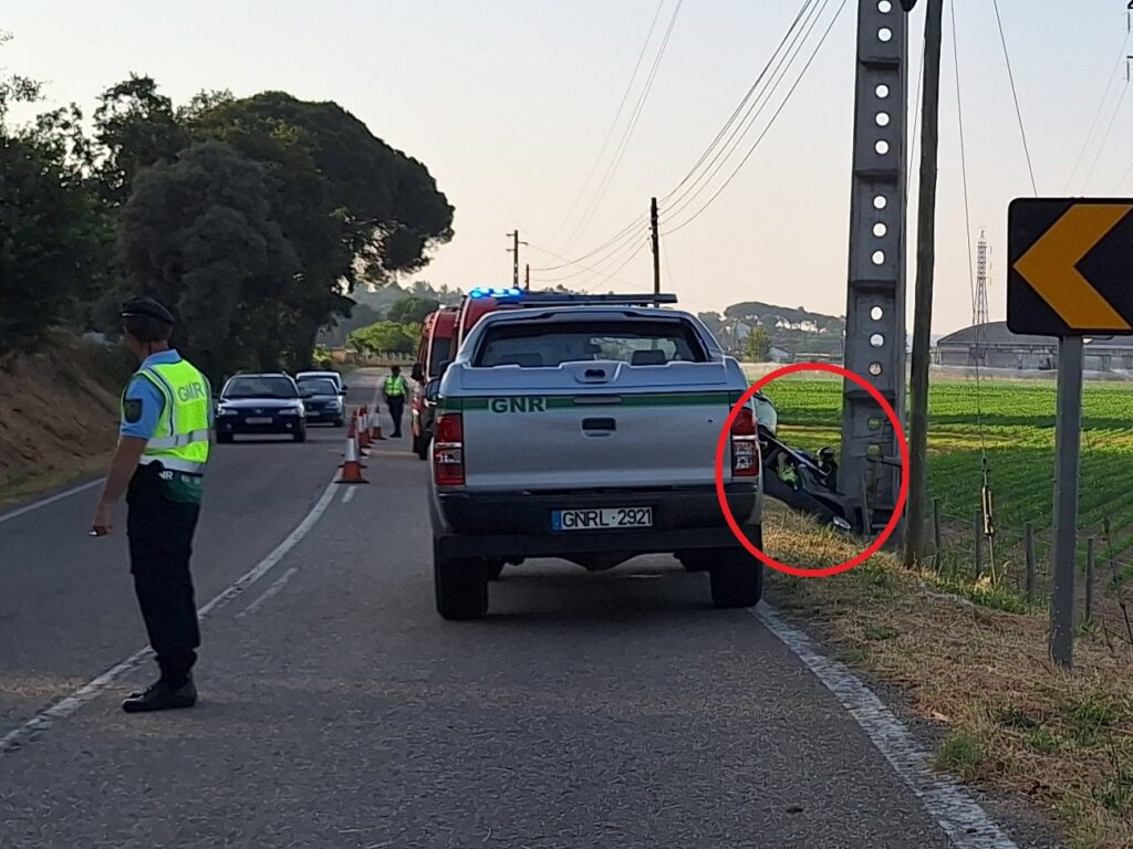Despiste provoca dois feridos graves entre os quais uma criança 20250616 193716