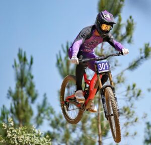 Tomarense Francisco Sousa outra vez campeão nacional de Downhill Francisco Sousa Downhill unnamed