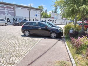 Usos e abusos no estacionamento (c/ fotos) estac 644 4f12 b7a0 f1574fa5b1be