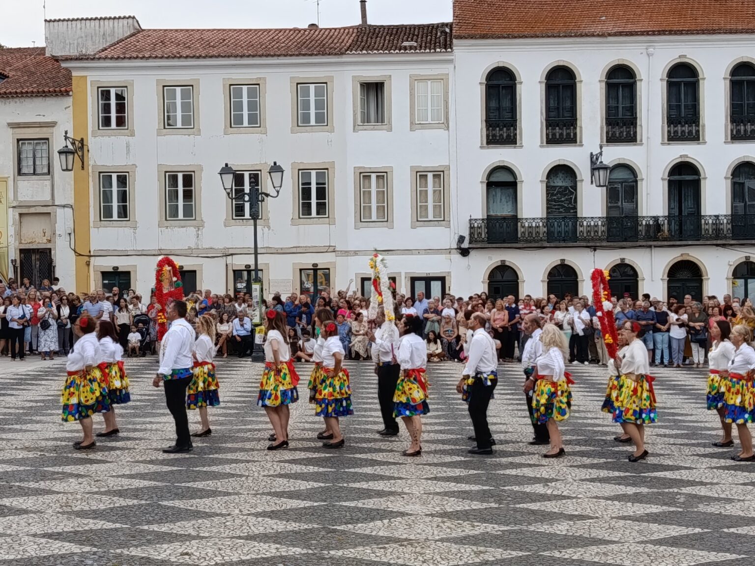 marchas 2459552181070343 5901217410272242639 n