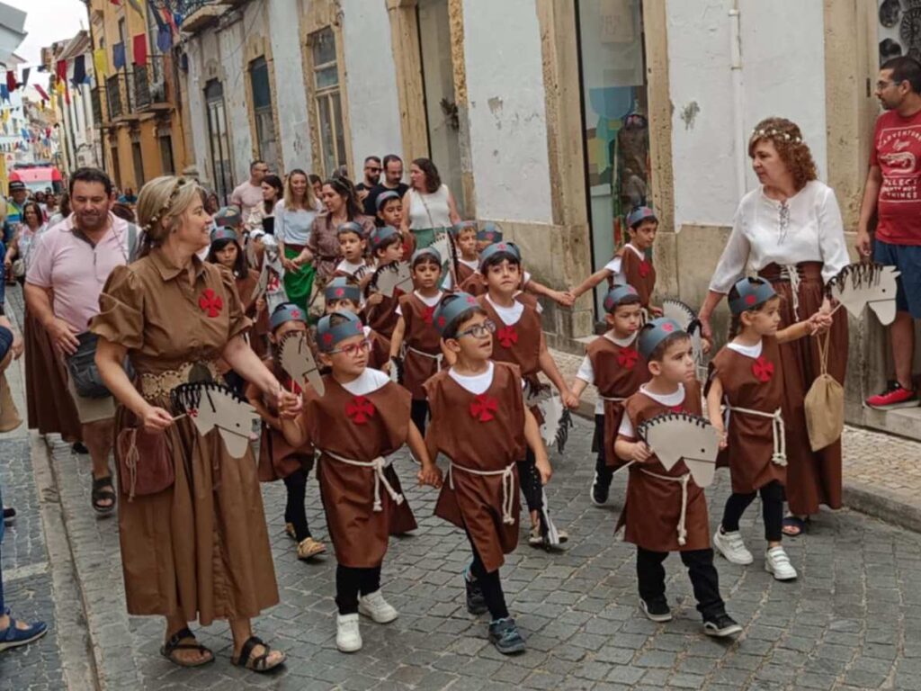 desfile templario 14050992225559 5734698360349605764 n