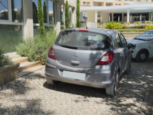 Mouchão: o plátano e o estacionamento irregular estacionamento mouchao 2025 06 06 02