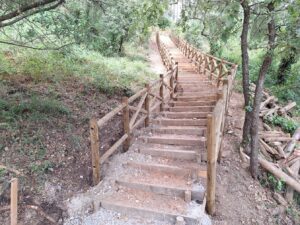 Novo passadiço no pinhal de Santa Bárbara sem ligação ao bairro Nª Srª dos Anjos pinhal de santa barbara 20250712 103459