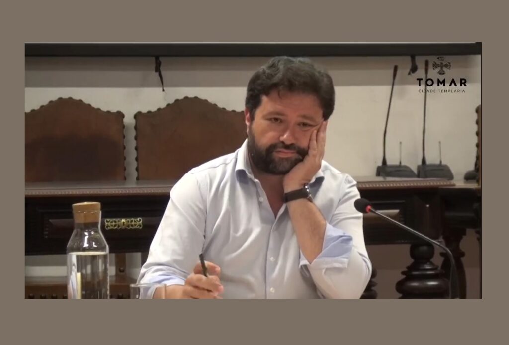Hugo Cristóvão (PS) promoveu pessoal depois de perder as eleições hugo c