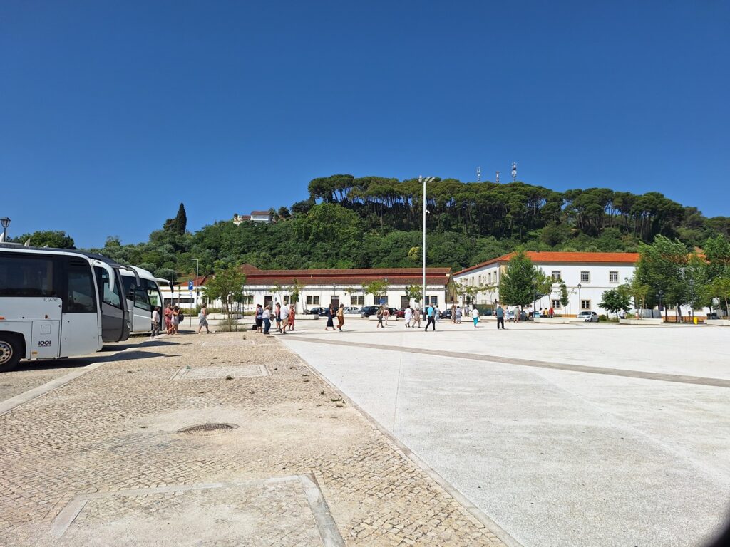 Mais de 2 mil idosos de Castelo de Paiva vêm passear a Tomar tomar varzea grande turismo 20250706 103717