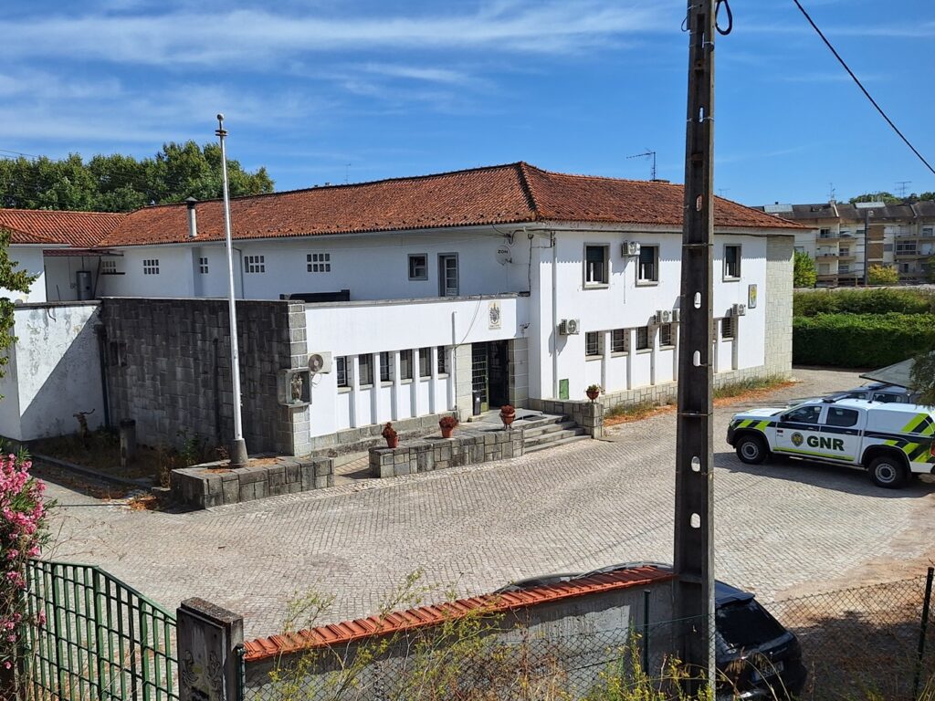 Obras “paliativas” no quartel da GNR de Tomar GNR quartel 20250906 111919