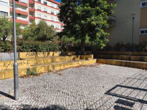 Parque infantil ou jardim zoológico Imagem WhatsApp 2025 09 15 as 13.33.27 973c19e8