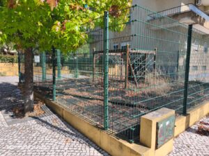 Parque infantil ou jardim zoológico Imagem WhatsApp 2025 09 15 as 13.33.28 8f17d2a6