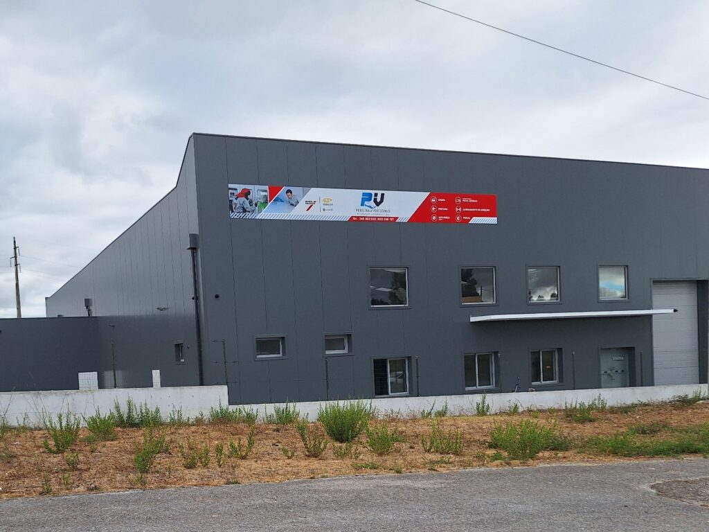 Oficina que ardeu na zona industrial já reabriu nas novas instalações oficina 20250910 172917