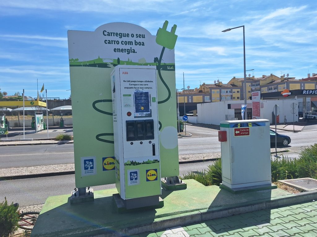 cabos carros eletricos 20251003 135017