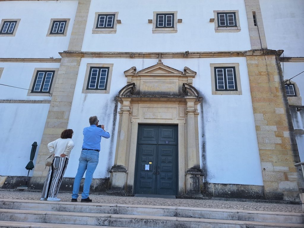 Convento de Cristo fechado: centenas de turistas “batem com o nariz na porta” convento greve 20251005 100218