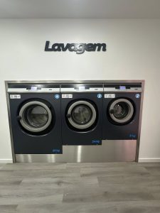 FastWash abre segunda lavandaria self-service em Tomar 573508906 1350976949698739 7927888319157759297 n