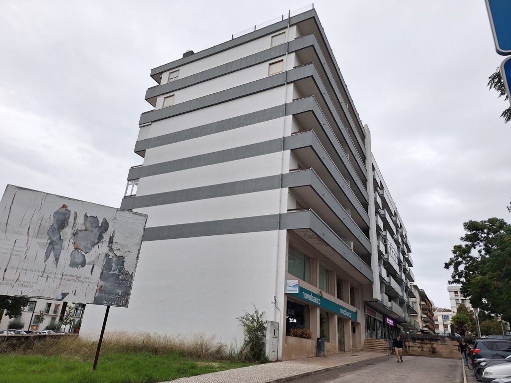 Homem pôs termo à vida em Tomar av. norton de matos 20251101 165723