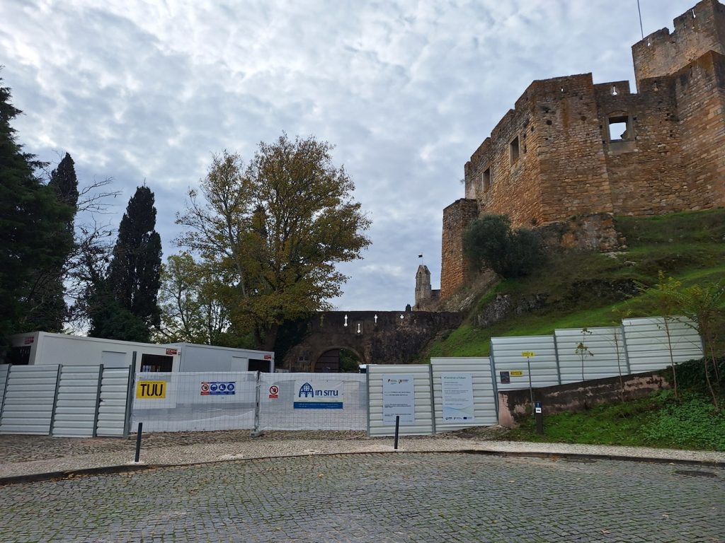 Nova entrada do Convento de Cristo já em construção convento 20251123 095623