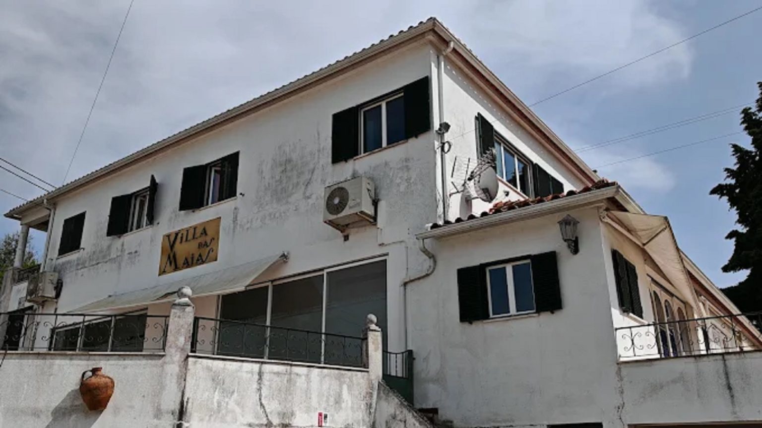 Idosa morre presa num elevador maias
