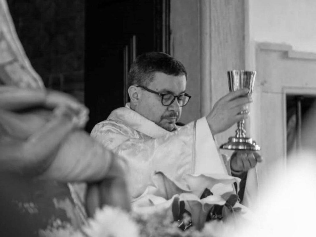 Padre morre de cancro aos 57 anos padre 17912924943227172 6651429392568966421 n