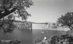 Barragem de Castelo do Bode inaugurada há 75 anos Barragem de Castelo de Bode Vista geral de Montante . Albufeira a cota 94 . 1950 07 09 65746522226842 6897250160186033157 n
