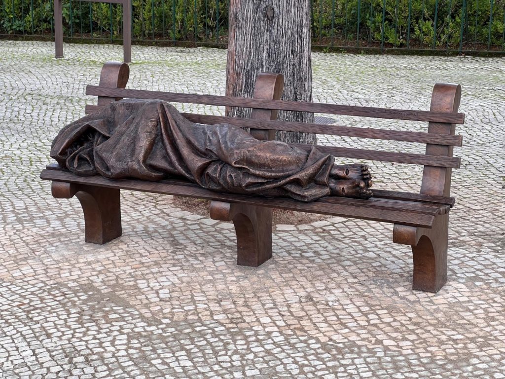 cristo sem abrigo fatima 231120042440